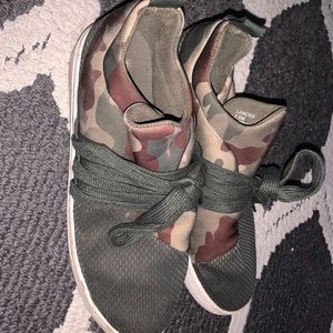 Steve Madden sneakers